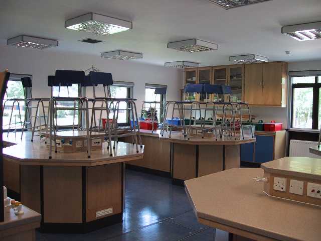 ScienceLab.jpg (33054 bytes)