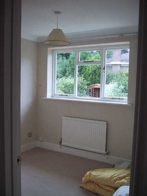 single-1.jpg (23134 bytes)