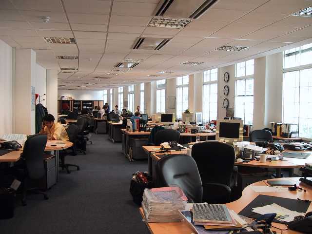 eBusGroupOffice.jpg (35685 bytes)